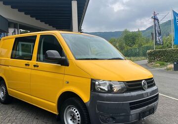 VW T5 Transporter 108.000 km 8.999 &euro; Finnentrop 57413