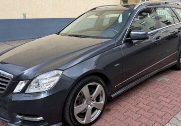 Mercedes-Benz E 300 156.000 km 12.990 &euro; Hagen 58135