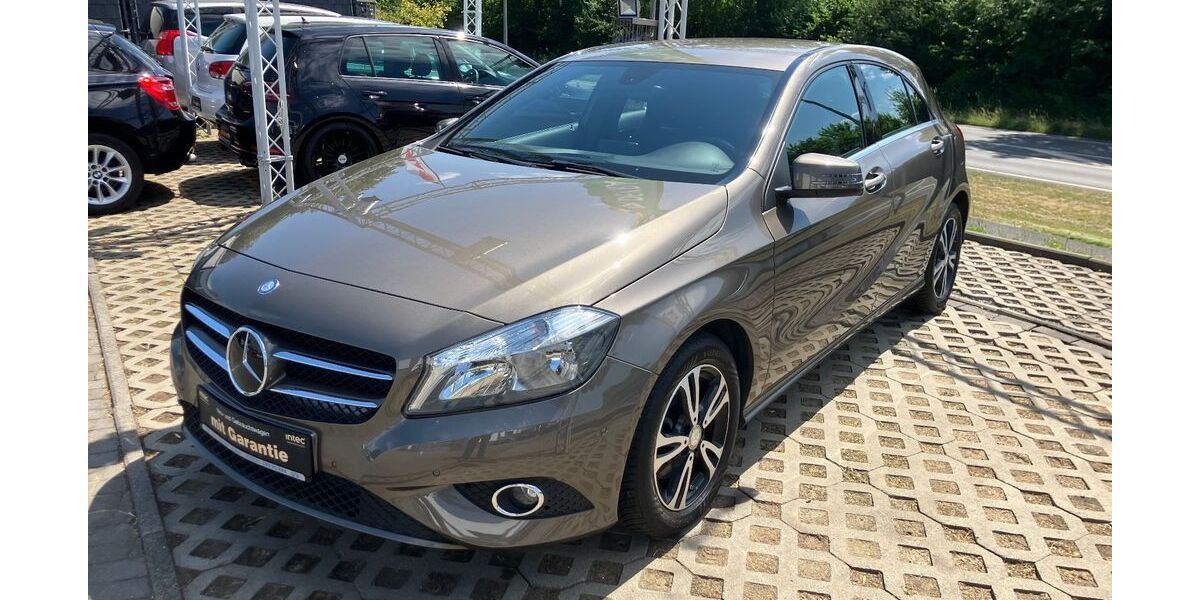 Mercedes-Benz A 180 141.745 km 12.290 &euro; Lünen 44536