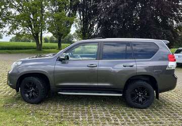Toyota Land Cruiser 274.000 km 22.900 &euro; Fröndenberg 58730