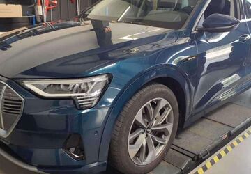 Audi e-tron 59.424 km 29.890 &euro; Hagen 58091
