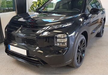 Mitsubishi Plug-in Hybrid Outlander 4.950 km 52.222 &euro; Hagen 58135