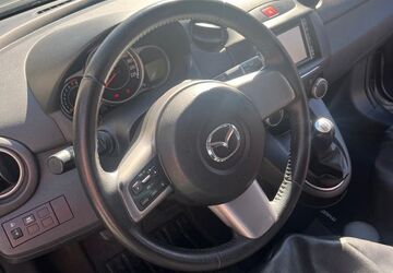 Mazda 2 68.000 km 5.200 &euro; Arnsberg 59759