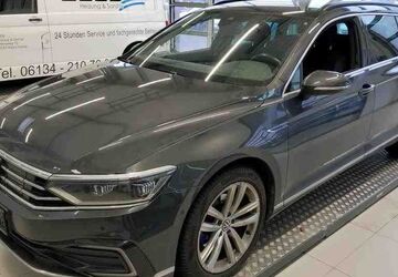 VW Passat Variant 79.000 km 24.788 &euro; Bergkamen 59192