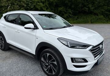 Hyundai TUCSON 103.000 km 16.500 &euro; Iserlohn 58636
