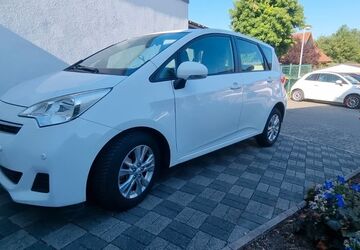 Toyota Verso-S 80.960 km 8.000 &euro; Schwerte 58239