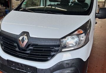 Renault Trafic 212.900 km 9.300 &euro; Halver 58553