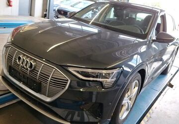 Audi e-tron 37.394 km 32.950 &euro; Hagen 58091